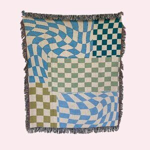 NWOT Clr Shop All Checks Out Woven Throw Blanket